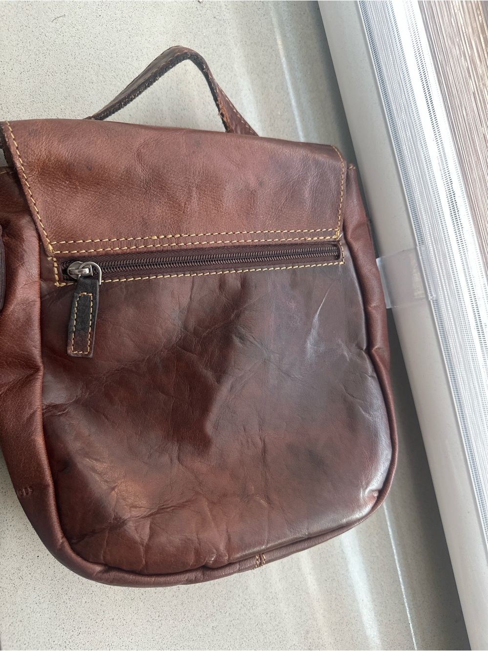 Men's Brown Leather Messenger Crossbody Bag with Adjustable Strap - Picture 2 of 5
